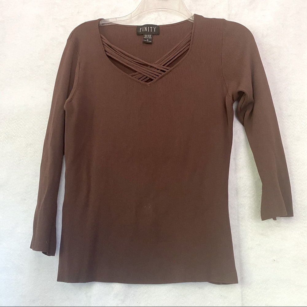 Finity Brown Crisscross V-Neck Long Sleeve Pullover Sweater – Women’s Medium
